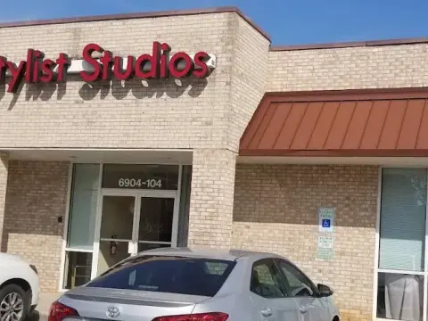 Anna Stylist Studios